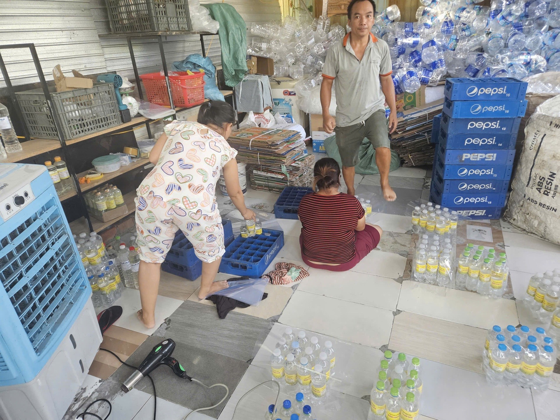 tctd-giat-minh-o-da-nang-pha-axit-cong-nghiep-thanh-giam-an2-1757918278.jpg