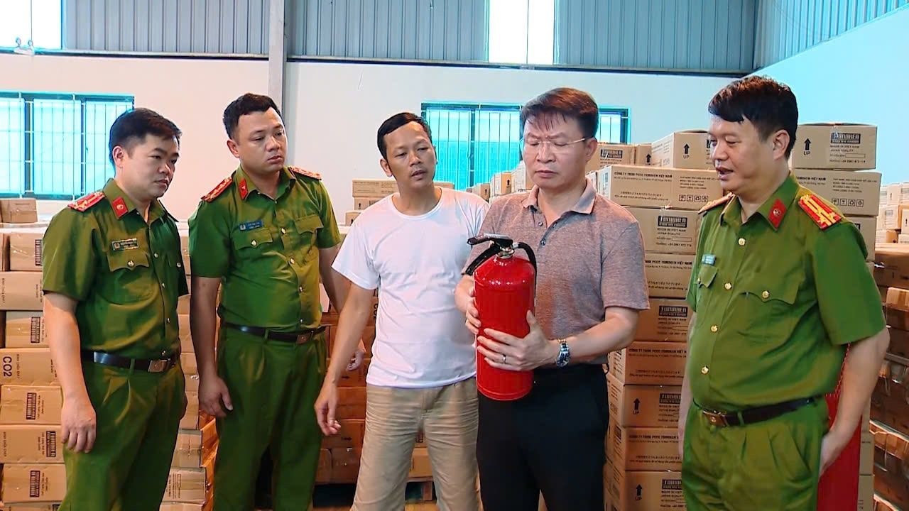 tctd-rung-dong-nganh-pccc-hon-22-trieu-binh-chua-chay-rom-tung-ra-thi-truong-doanh-so-hon-834-ty-dong1-1759825927.jpg