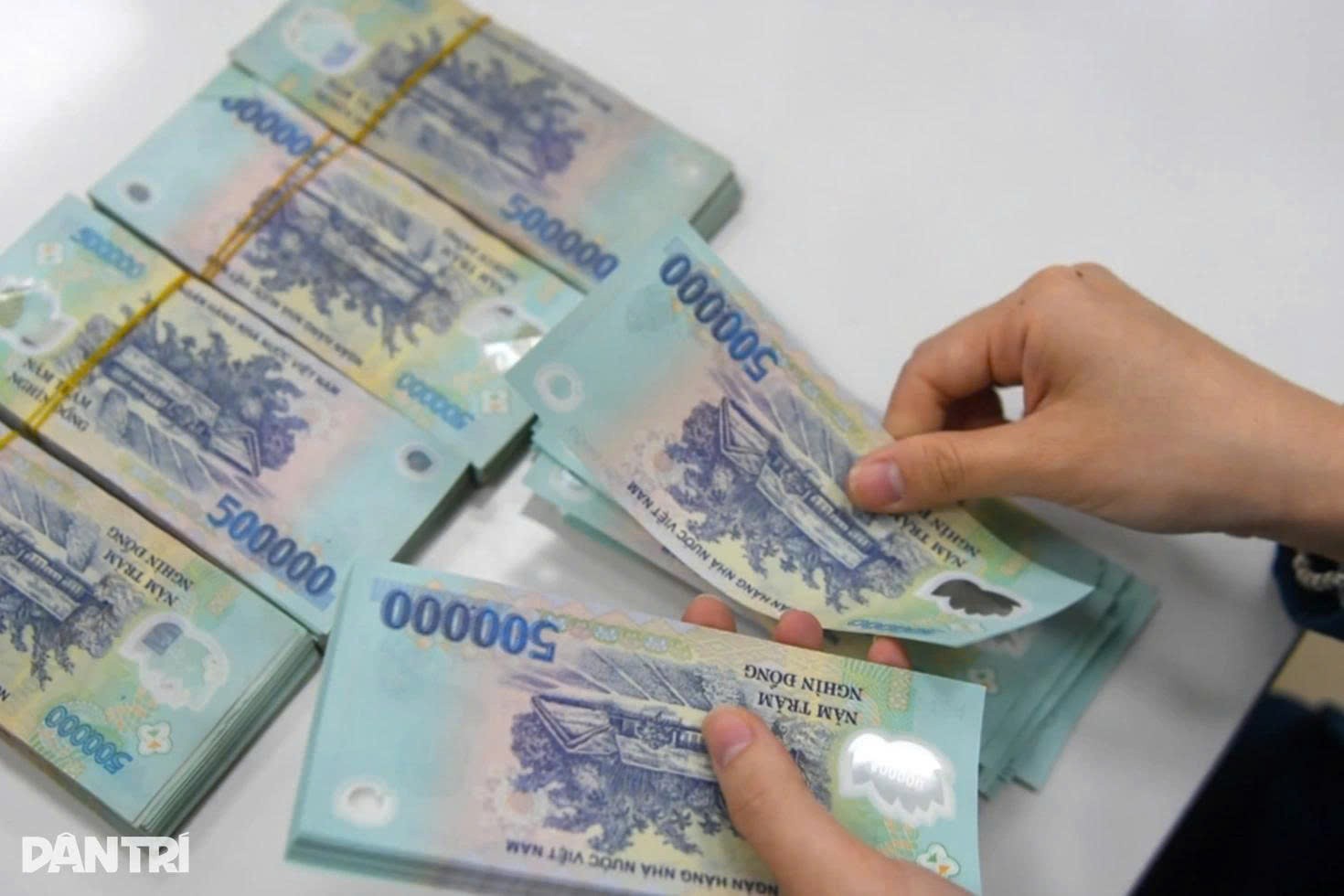 Các đại gia bất động sản cũng vay vốn tới 14–15%/năm: Áp lực tài chính gia tăng