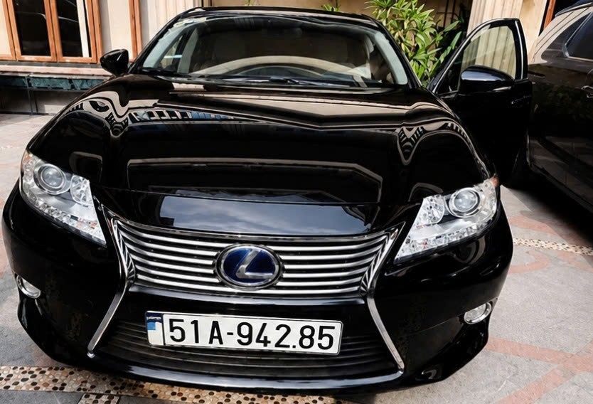tctdvn-chiec-mercedes-maybach-bien-tu-quy-9-cua-ba-truong-my-lan-len-san-gia-hon-7-ty-nhung-tinh-trang-gay-bat-ngo5-1778657685.jpg