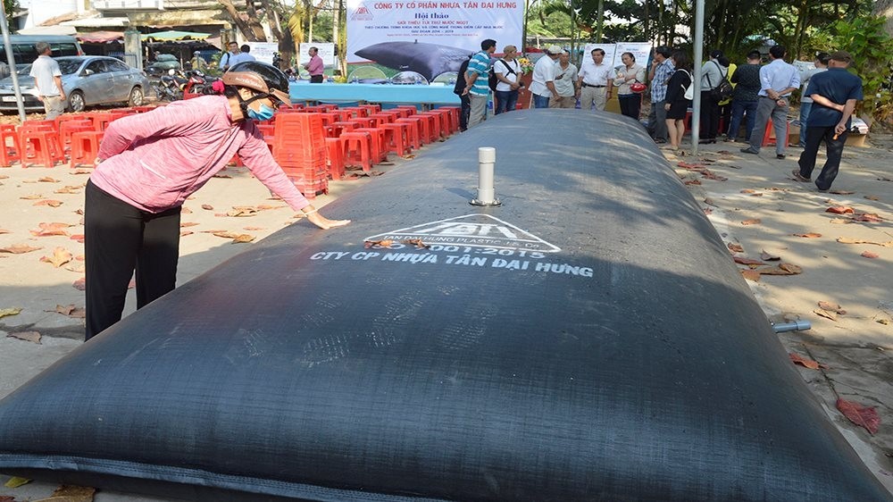 Nhựa Tân Đại Hưng: Cổ đông lớn bán dồn dập giữa lúc doanh nghiệp bị nhắc nhở và xử phạt thuế