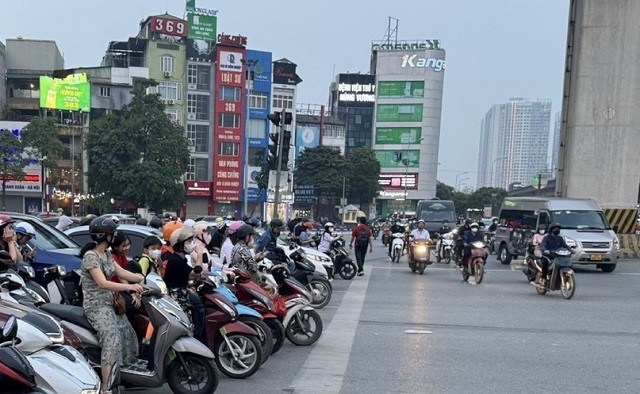 tctd-tu-xe-xang-den-xe-dien-cuoc-choi-dinh-hinh-lai-nganh-oto-xe-may-viet-1752566003.jpg