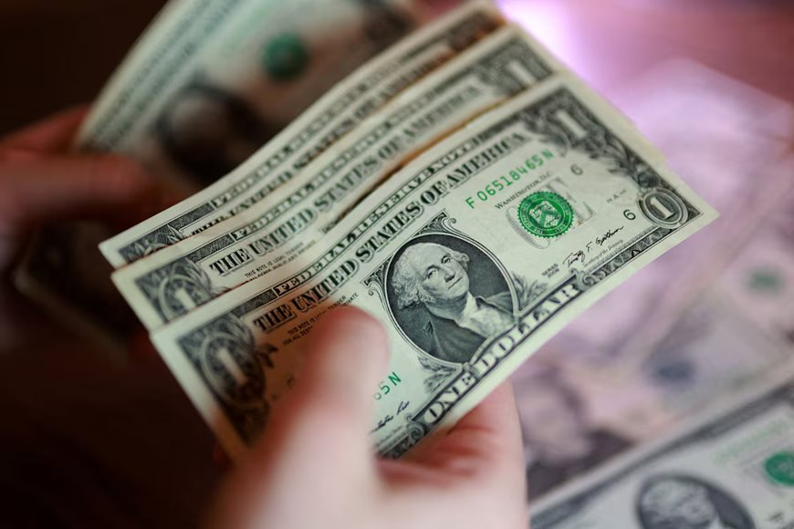 Chính thức siết mạnh mua bán USD tự do: Người dân cần đặc biệt lưu ý điều này để tránh bị phạt tới 100 triệu và tịch thu toàn bộ tiền