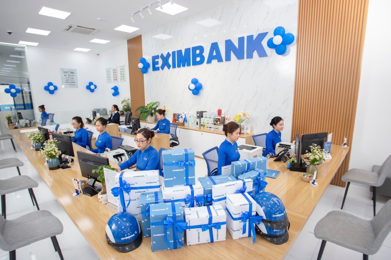 tctd-eximbank-va-cuoc-chien-quyen-luc-can-can-chua-nghieng-ve-ben-nao-1733264169.jpg