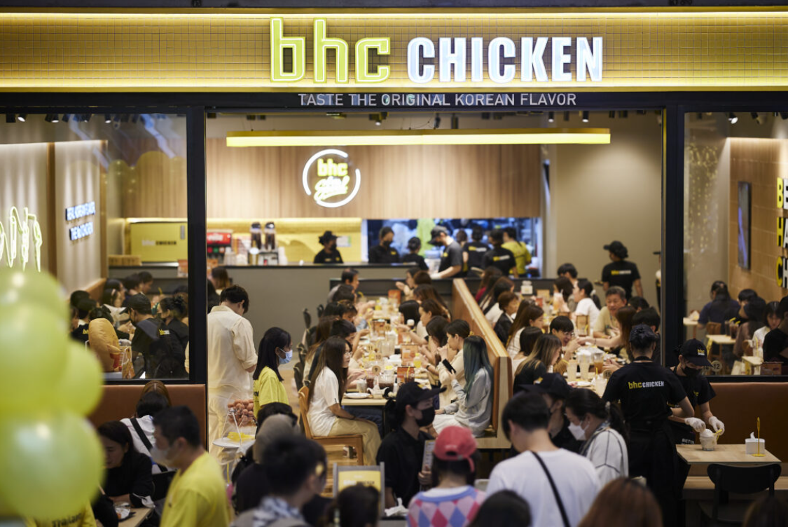 tctdvn-doi-thu-moi-cua-kfc-chinh-thuc-vao-viet-nam-dat-muc-tieu-mo-50-cua-hang-1779023782.png