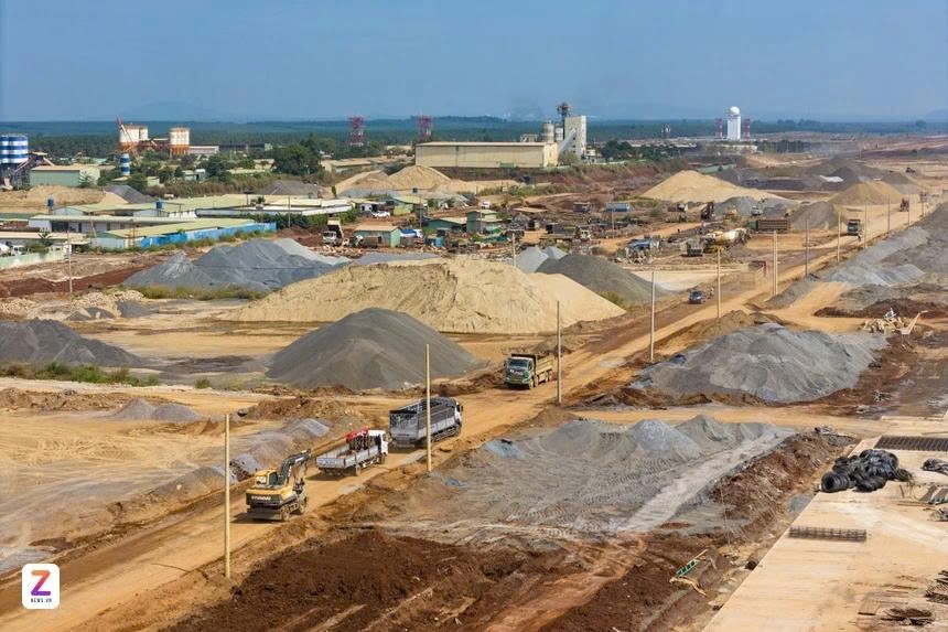 Sân bay Long Thành thiếu 5.500 lao động, nguy cơ trễ tiến độ giai đoạn nước rút