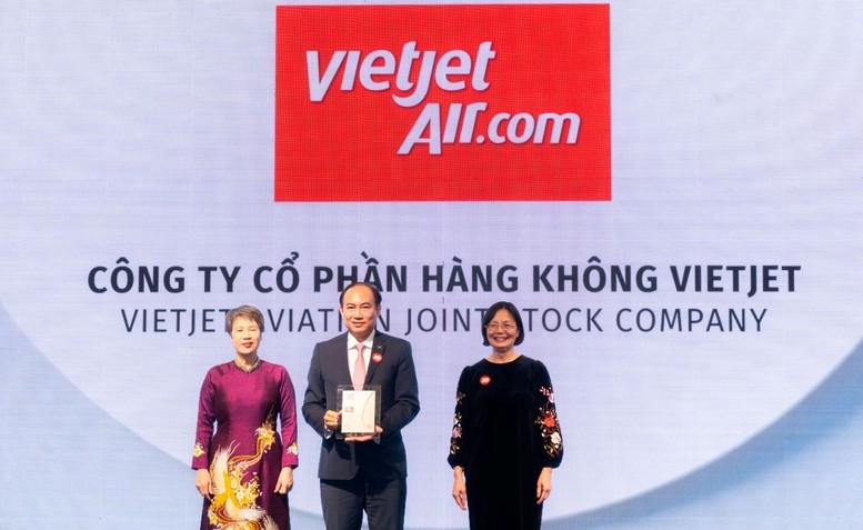 tctdvn-vietjet-tiep-tuc-vao-top-50-doanh-nghiep-phat-trien-ben-vung-viet-nam-2026-1781252356.jpg