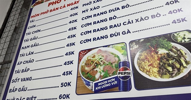 tctdvn-mat-bang-gia-moi-bat-pho-30k-bien-mat-quan-an-va-khach-deu-dau-dau-1756277825.png