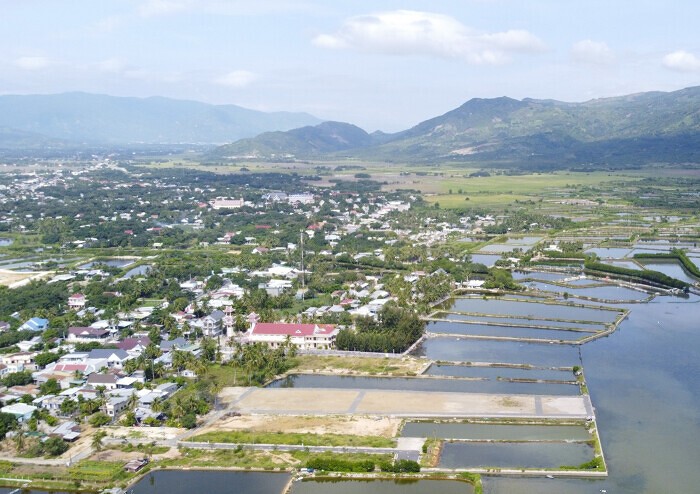 tctdvn-vinhomes-dan-dau-lien-danh-thau-tom-du-an-sieu-do-thi-260000-ty-tai-cam-lam-khanh-hoa-1748965695.jpg