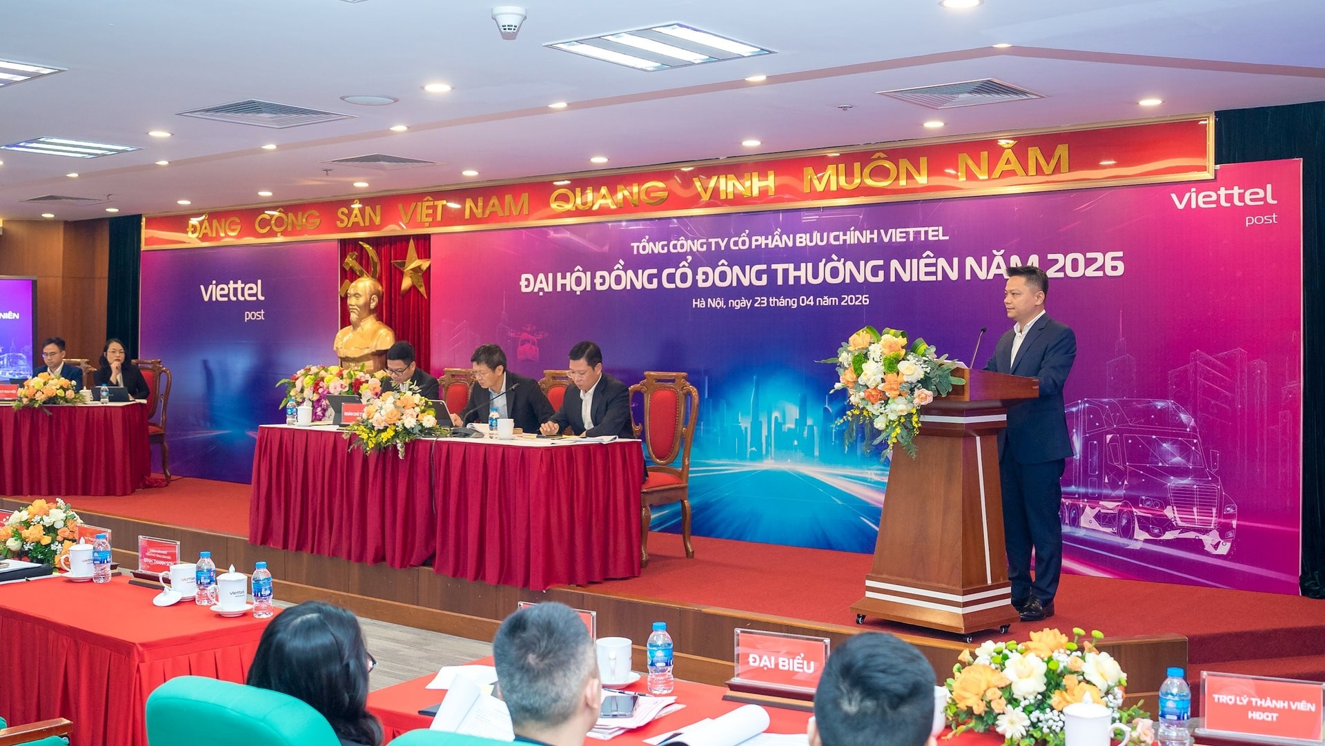 tctdvn-co-dong-hoi-viettel-post-co-loi-the-gi-de-canh-tranh-voi-shopee-tiktok-lanh-dao-viettel-post-noi-gi-1777002329.jpg