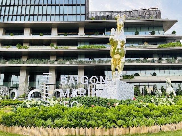 Công ty do doanh nhân kín tiếng Lương Phan Sơn làm Chủ tịch và gắn với tòa tháp Saigon Marina IFC thoát lỗ, “ôm” hơn 68.000 tỷ đồng nợ phải trả