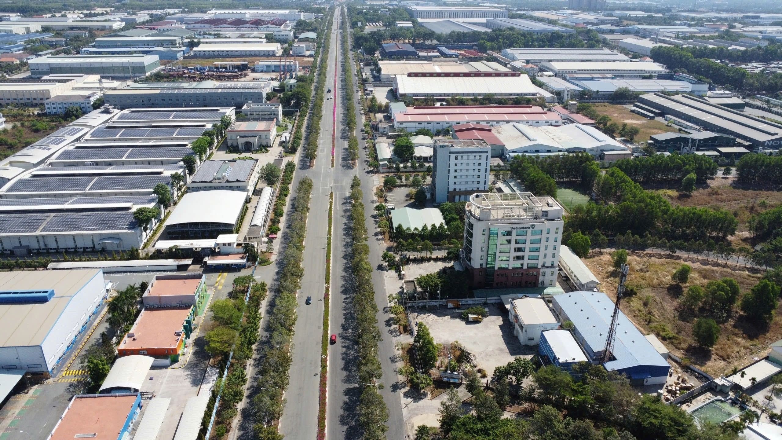 tctdvn-tphcm-hut-hon-10-ty-usd-fdi-loi-the-nao-dang-keo-dong-von-quoc-te-1788337620.jpg