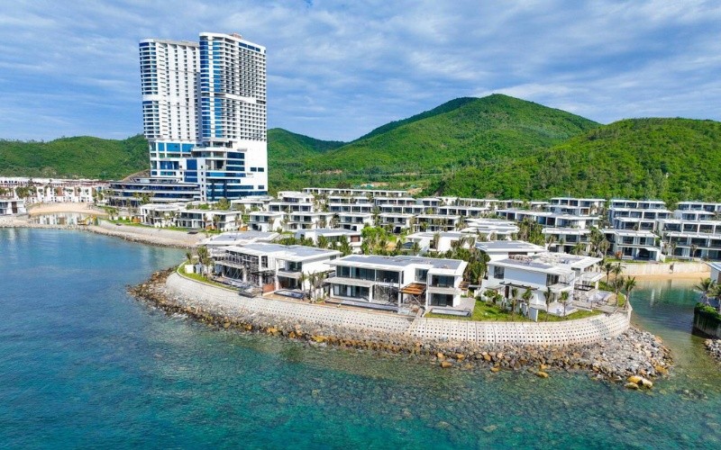 tctd-vi-sao-gran-melia-nha-trang-thuoc-kdi-holdings-co-doi-ngu-nhan-vien-chua-dat-chuan-nhung-van-duoc-chung-nhan-la-khach-san-chuan-5-sao-1733297578.jpg