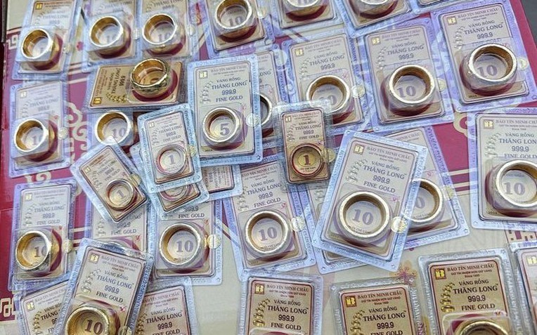 tctdvn-du-dinh-vang-roi-lien-tuc-xem-gia-co-the-ban-dang-bo-quen-dieu-quan-trong-hon-1791359052.jpg