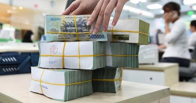 tctdvn-tien-gui-khach-hang-sut-giam-tai-nhieu-ngan-hang-vpbank-mat-gan-15000-ty-chi-trong-quy-3-1762759120.jpg
