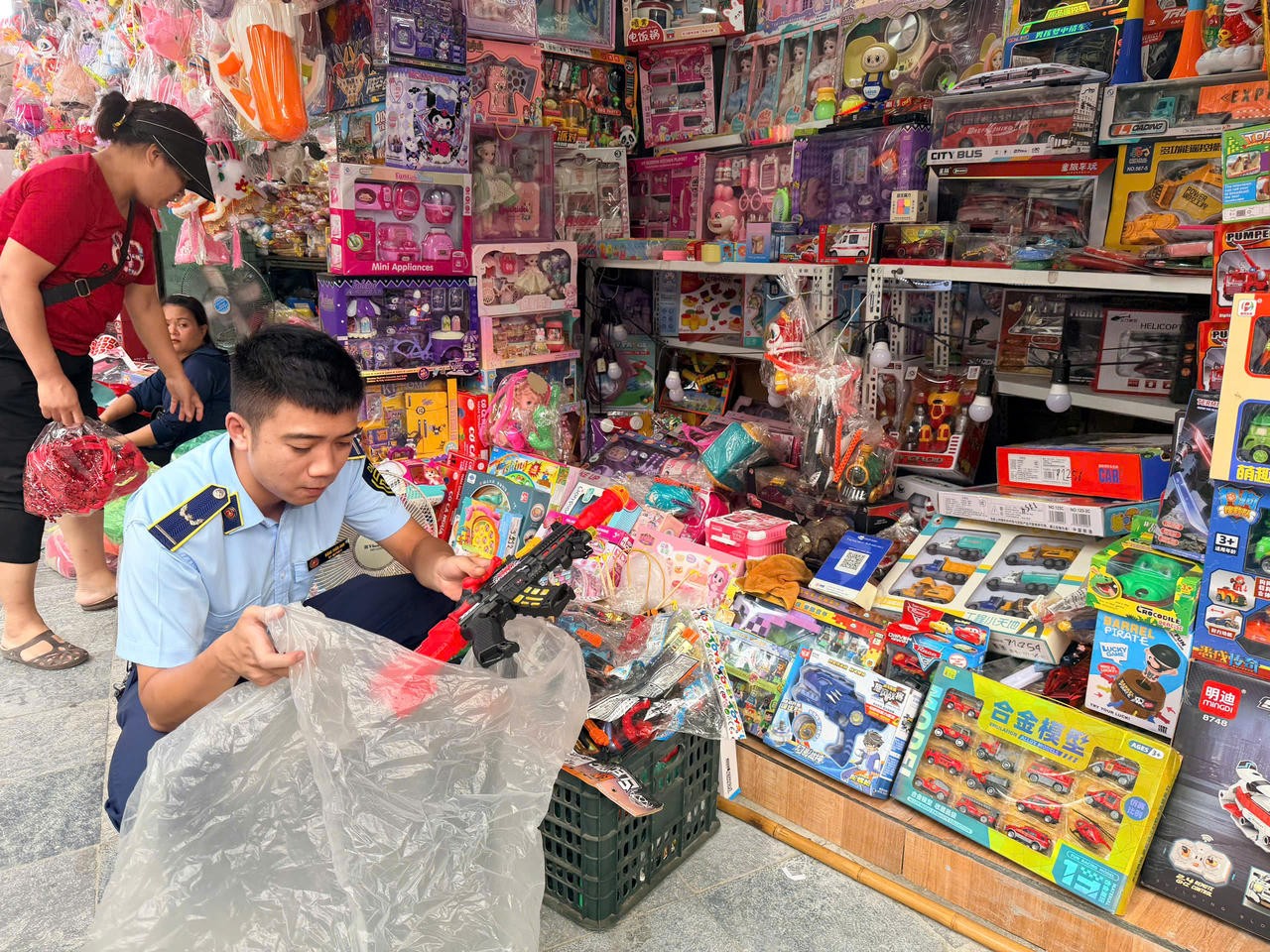 tctdvn-banh-trung-thu-ban-tren-facebook-san-tmdt-va-livestream-vao-dien-kiem-tra-1788705758.jpeg