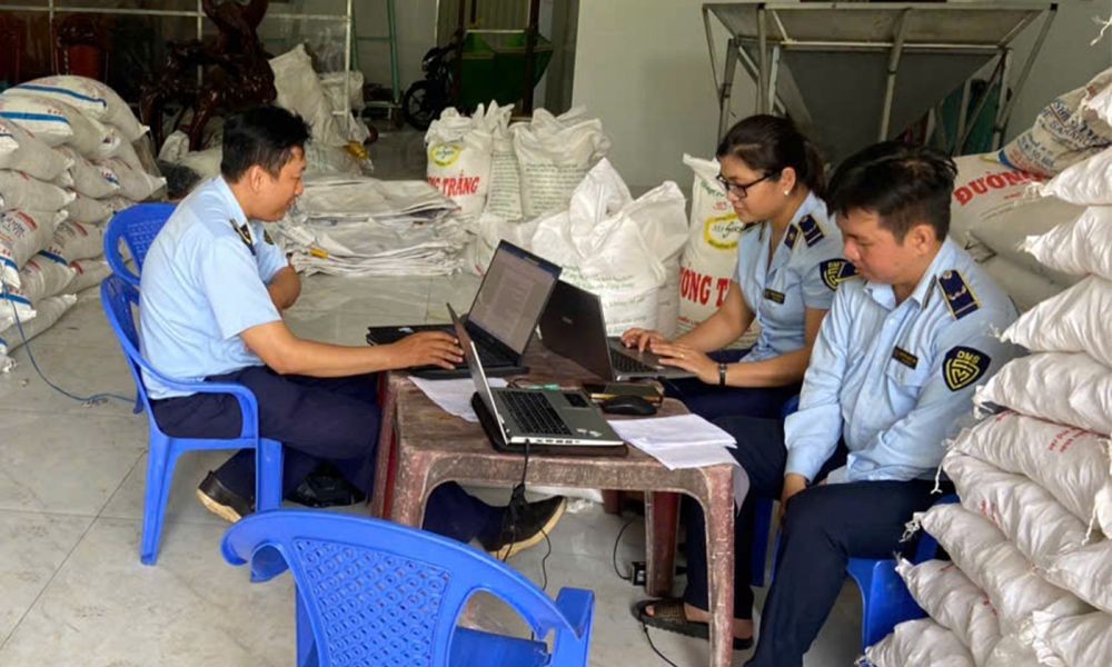 tctdvn-mot-thang-dong-thap-phat-hien-312-vu-vi-pham-thi-truong-thu-hon-11-ty-dong-1788705613.jpeg