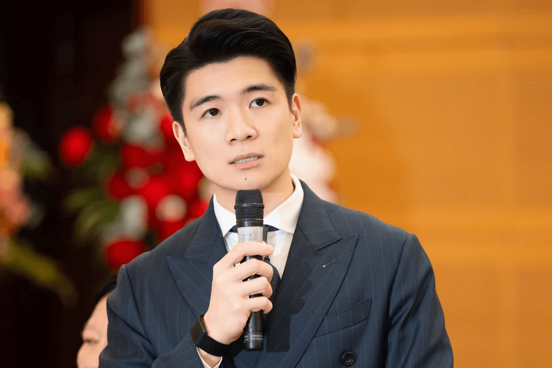 tctdvn-bien-dong-nhan-su-tai-vietravel-airlines-con-trai-ca-bau-hien-roi-hdqt-em-trai-van-giu-ghe-chu-tich-1790238533.png
