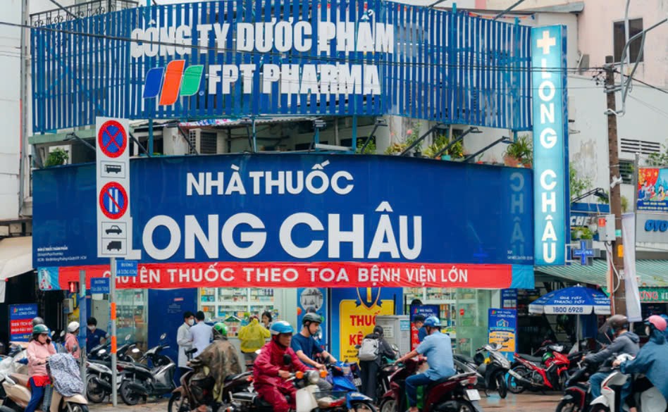 tctd-dragon-capital-bat-dau-xa-hang-fpt-retail-co-phieu-frt-vua-hoi-phuc-quy-ngoai-chot-loi-ngay-1747810234.jpg