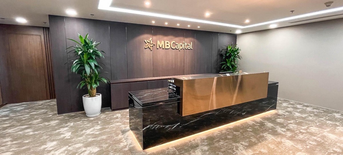 tctdvn-mb-chuyen-co-phan-bao-hiem-aaa-cho-mbcapital-thuong-vu-noi-bo-he-sinh-thai-gay-chu-y-1790520564.jpg