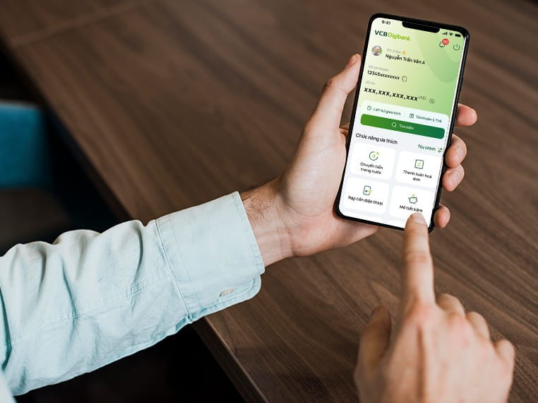 tctdvn-vietcombank-techcombank-siet-dung-app-dien-thoai-thuoc-nhom-nay-co-the-bi-chan-1790520721.jpg