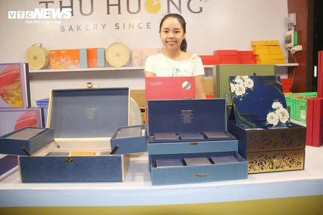 tctdvn-trung-thu-2025-banh-tien-trieu-do-do-sang-thuong-hieu-moi-ram-ro-nhap-cuoc-1757860516.jpg