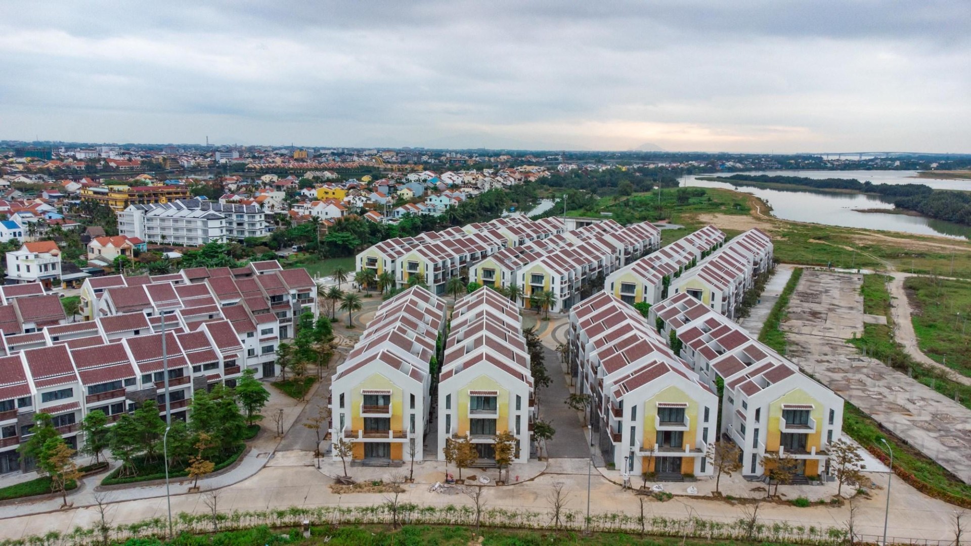 tctd-tu-hoian-dor-toi-ciputra-du-an-nghin-ty-thanh-nghia-dia-tai-san-ai-dam-mua-bom-no-cua-cac-ngan-hang1-1758555283.jpg