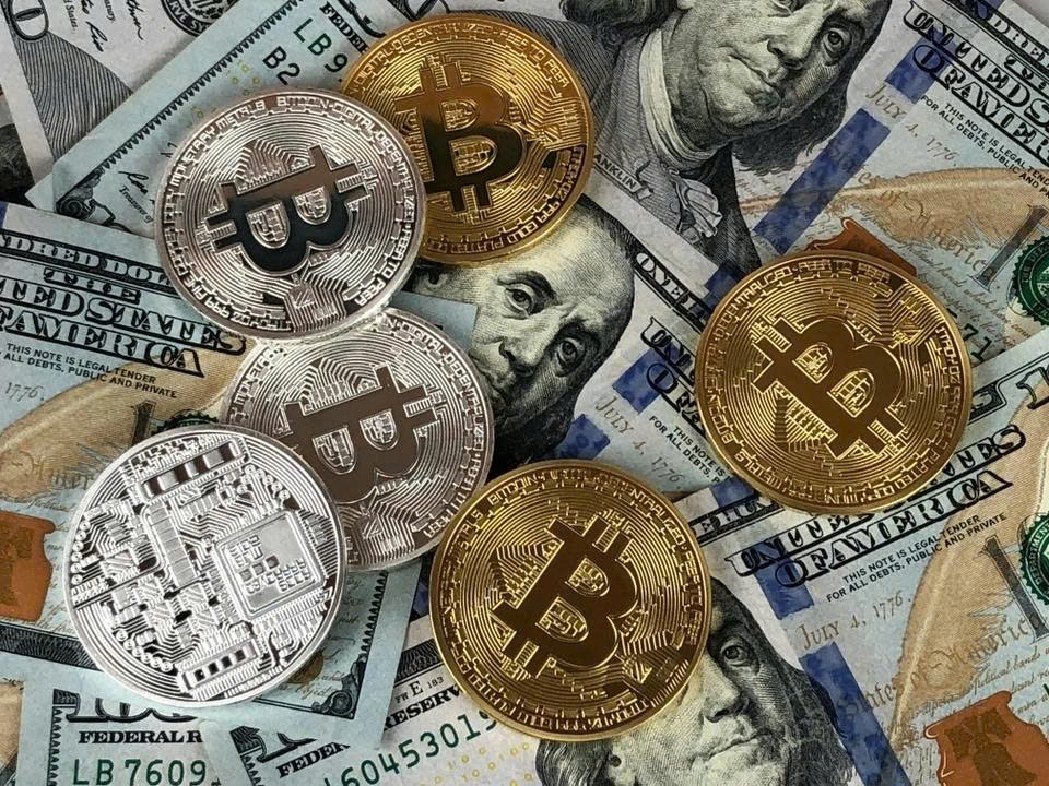 tctdvn-mua-ban-bitcoin-va-tai-san-so-sap-bi-danh-thue-nhu-chung-khoan-1757148043.jpg