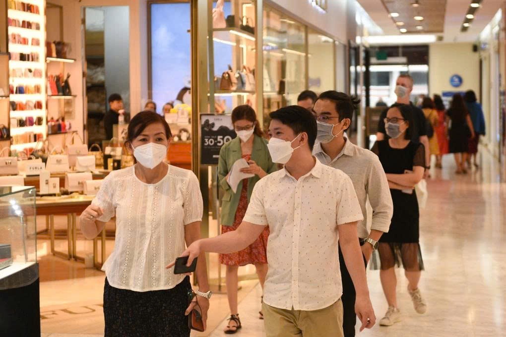 tctdvn-gia-thue-mat-bang-ban-le-trung-tam-tphcm-can-moc-300-usdm-dat-ma-van-chay-1753111544.jpg
