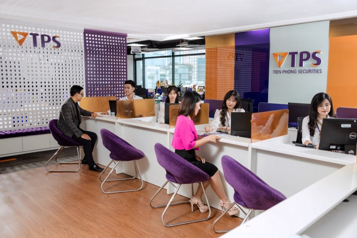 Công ty chứng khoán thuộc TPBank: Nợ tăng mạnh, tiền mặt giảm gần 5.300 tỷ đồng từ đầu năm!