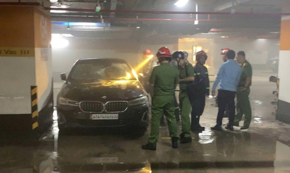 tctdvn-thaco-noi-gi-sau-vu-bmw-hon-2-ty-dong-boc-chay-tai-saigon-centre-1760077692.jpg