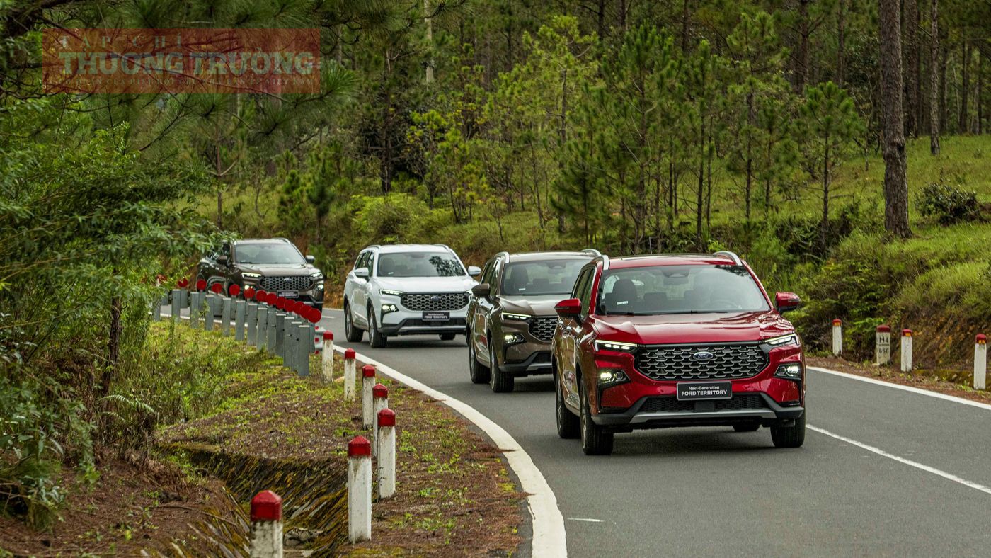 tctdvn-ford-viet-nam-trieu-hoi-gan-1000-xe-territory-vi-loi-he-thong-lai-1764514863.jpg