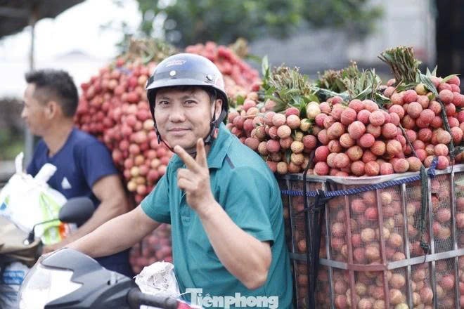 tctdvn-bac-ninh-thu-ky-luc-6200-ty-dong-tu-vai-thieu-trung-quoc-chiem-gan-het-xuat-khau-1756192308.jpg