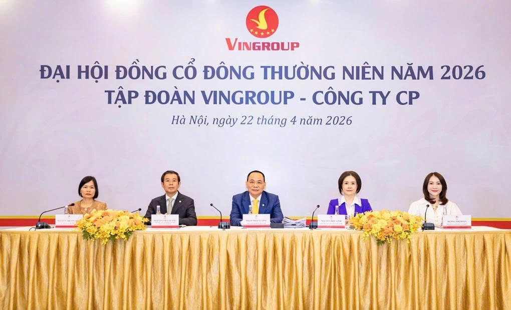 tctdvn-phan-ung-cua-ty-phu-pham-nhat-vuong-khi-vingroup-bi-noi-xau-tren-mang-1776842595.jpg