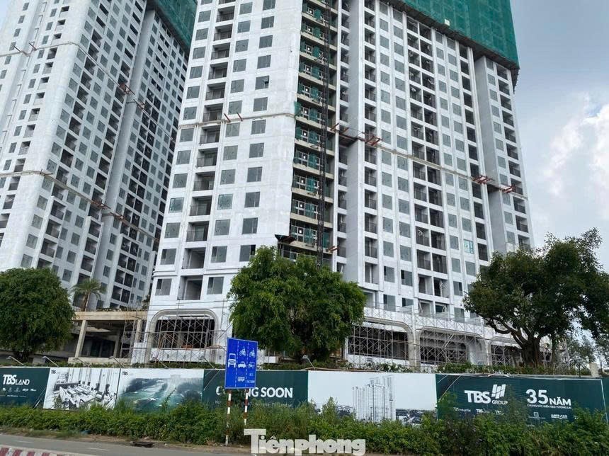 Doanh nghiệp “tay ngang” ồ ạt lấn sân bất động sản: Thị trường sắp bước vào cuộc chơi mới?