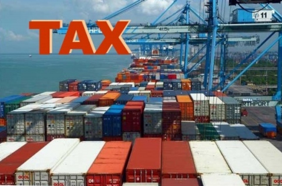 Đề xuất hạ ngưỡng miễn thuế hàng xuất, nhập khẩu xuống chỉ 100.000 đồng