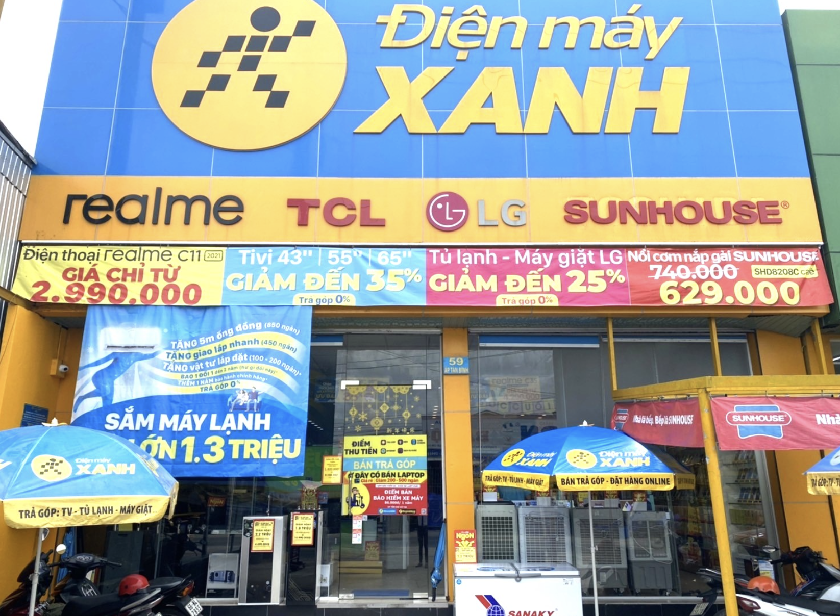 Sếp lớn MWG bán 2 triệu cổ phiếu, hé lộ mục tiêu “xuống tiền” cho IPO Điện máy Xanh