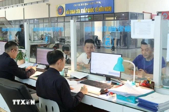 tctdvn-loat-chinh-sach-kinh-te-moi-co-hieu-luc-tu-19-ho-tro-cong-nghiep-mo-von-startup-siet-ngan-hang-va-ngoai-hoi-1756361476.jpg