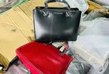 Gần 15.000 sản phẩm nghi giả mạo Louis Vuitton, Hermès, L’Oréal bị phát hiện