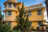 Địa ốc Đà Lạt bị cảnh báo, hạn chế giao dịch nhưng vẫn muốn huy động 500 tỷ đồng từ phát hành cổ phiếu. Chuyện gì đang xảy ra?