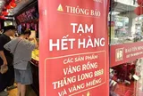 Vàng nhẫn “cháy hàng” cuối tuần: Khách xếp hàng dài, nhiều thương hiệu báo hết sạch
