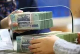Người dân gửi kỷ lục 11,43 triệu tỷ đồng vào ngân hàng