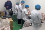 Nóng: Khởi tố giám đốc công ty sản xuất hàng nghìn chai dung dịch vệ sinh phụ nữ giả