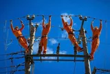Nắng nóng thiêu đốt, điện toàn quốc lập đỉnh chưa từng có trong năm