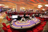 Giá vé vào casino gây tranh cãi: Doanh nghiệp đề xuất 50 triệu/năm, Bộ Tài chính muốn 50 triệu/tháng