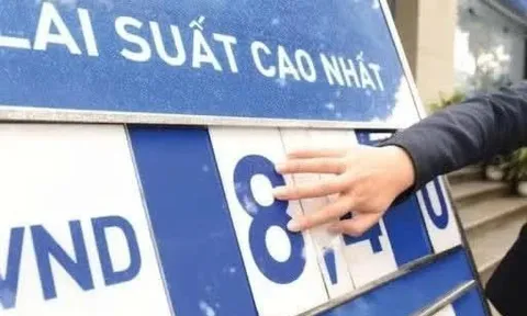 Triệu tập 46 ngân hàng, nhưng lãi suất vẫn ‘neo cao’: Hệ thống đang thiếu tiền?