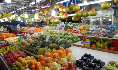 Giá xăng dầu, thực phẩm giảm, CPI tháng 7 tiếp tục "hạ nhiệt"