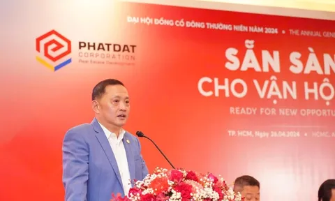 Bị chất vấn tại ĐHĐCĐ về việc “mua thấp – bán cao” cổ phiếu, Chủ tịch Phát Đạt nói gì?