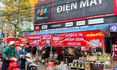 Sếp FPT Shop thừa nhận “đi sau” Điện Máy Xanh, chọn chiến lược đánh khác để sống sót