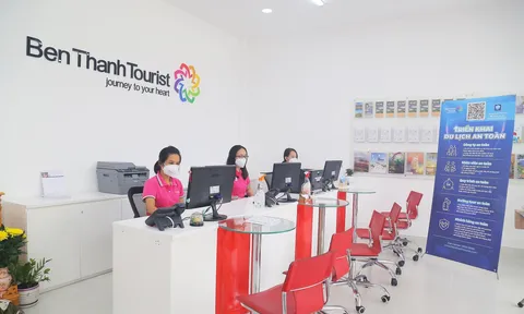 Bến Thành Tourist bất ngờ ký hợp đồng 0 đồng với con trai Chủ tịch HĐQT sinh năm 2004